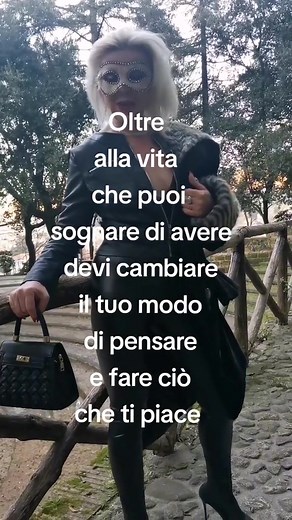 Passeggiata con Nikyla Monella in Calabria
