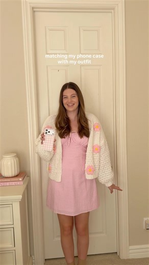 Matching my phone case with my outfit 🌸💗@get.casely #caselypartner #getcasely #phonecase #spring