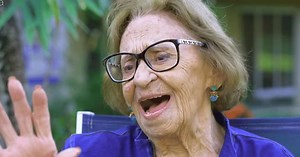 Aos 95 anos, Laura Cardoso ressurge na Globo, mostra mansão e faz revelação surpreendente