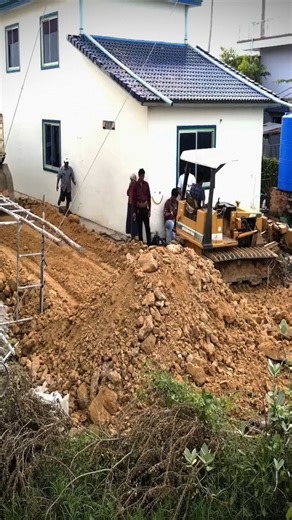 14K views · 140 reactions | Bulldozer and Trucks Finish Clearing Flooded Garbage Area #fblifestyle #ReelsUsa #DumpTruck #Dozer #Bulldozer #HeavyEquipment | TV Machine Cambodia | Facebook