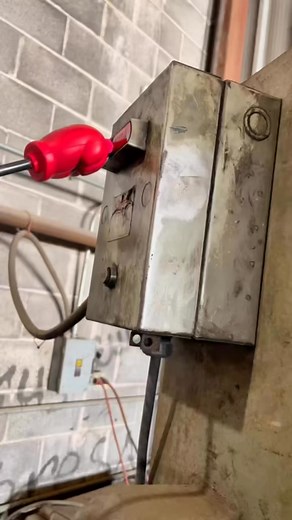 176 reactions · 11 comments | Bob explains how to press bushings | Thomas Bendon | Facebook