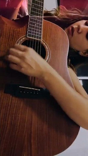 Intimidade (Antônio Cirilo) - Isabela Valente