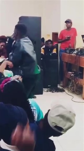 9.6K views · 514 reactions | Bane ba tile batho ba ga Tinana Tinana bw ko #MOIYABANA❤️❤️❤️❤️❤️Thank you so much guys le kamoso..I love you all ❤️ App 74 268 779 for bookings  | Tinana Tinana bw | Facebook