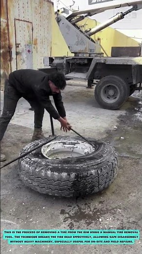 Manual Tire Removal Tool: Bead Breaking Disassembly Technique