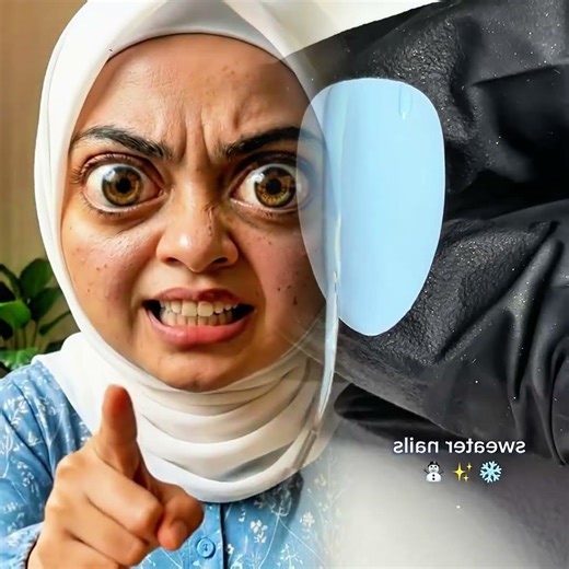 Ketahuan nyolong kue coklat