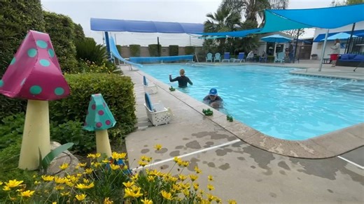 Bullfrog Swim School in Clovis grows, looks to hire