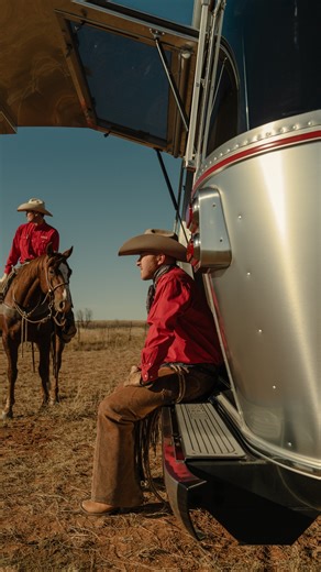 Introducing the Airstream Stetson 6666 Special Edition Travel Trailer, blending timeless Western craftsmanship with contemporary luxury. Designed in collaboration with the legendary Western brand Stetson and the storied Four Sixes Ranch in Texas, this new Special Edition weaves together three distinct strands of American heritage. It's a trailer inspired by life on the range, the quaint small towns, and the pioneering spirit of the West. The exterior features include a signature red Stetson 6666