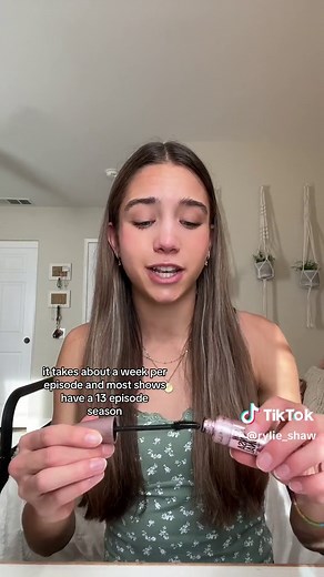 Before being in the acting industry I wouldve thought most actors are rich 🤷‍♀️ #childactor #actor #actress #hollywood #storytime #thetruth