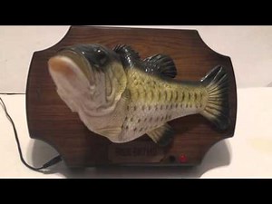 2000 Animated Dancing Singing Honey Bass Fish Sings ''Beat It'' ''We Will Rock You'' RARE!