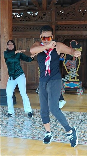 SENAM AEROBIK BL BAKAR LEMAK PERUT