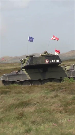 Leopard 1 tank fires APFSDS round