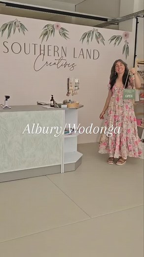 We’ve opened our doors! Discover Australian-made gifts and creative workshops right here in Albury. Pop in and say hello 👋 📍 474 David St, Albury (opposite Albury public) 🕓 Open Wednesday-Friday, 10am-4pm Saturdays 10am-2pm 🎉 Our first full day of trade is Wednesday 5th November! Come and explore beautiful handmade pieces from over 20 Australian makers-including 7 talented Border locals 🩷 🎄 Christmas Earring Workshop-Friday, 14 November, grab some friends and book your spot now! Tag a loca