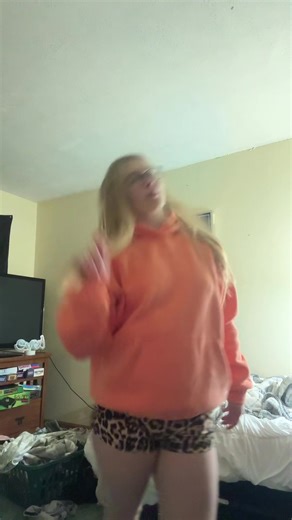 Shake dat ass ho🤭#fyp #makemefamous | shake dat ahh dance