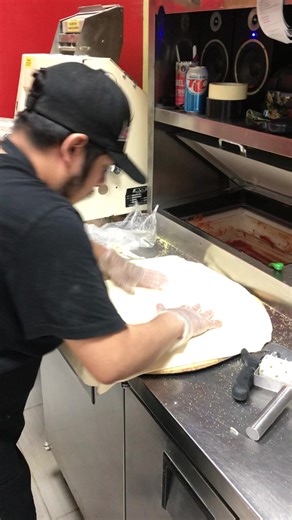 Discover Chicago's Best Pizza Places