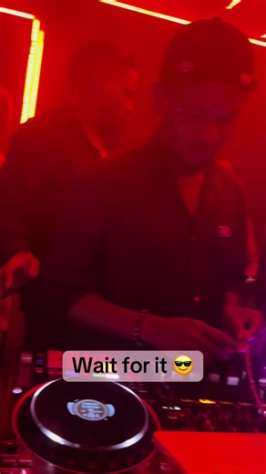 Happy New year 😎 #djmountain #soundlord #afrobeats #party #club #fyppppppppppppppppppppppp #fyp #pov #dance #djmix
