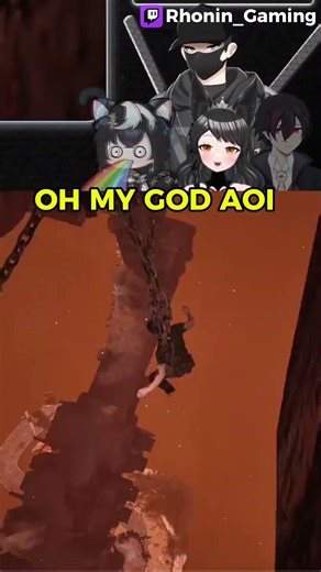 👉 She Fell Off the Platform and I LOST IT 🤯 | Chained Together Chaos With Friends #Shorts