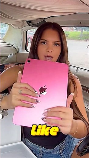 Imagine your mom is going to give you a tablet to draw in your free time. Which one do you choose? 🤩