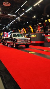1992 Chevrolet GMT 400 Silverado Pickup. #mecumauctionshouston2025 #viralreels #reels #classicchevytrucks #chevroletgmt Chevrolet #Chevrolet | 713classiccars
