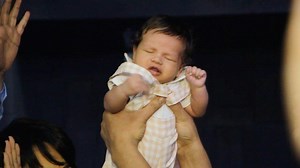 El Señor dijo: "en este altar será presentado el milagro en brazos" ¡y así fué! Adif nació, una promesa cumplida del Señor. Después de varios años tratando y no lograr nada, ¡Él lo hizo! Su tiempo es perfecto, por mucho que aparente surgir sin ver su promesa, ¡No tarda en cumplirla! A través de este testimonio, te recuerdo que Dios si te ha escuchado, si está trabajando por ti, y en cualquier momento recibirás en tus brazos ese milagro tan esperado🙌🏻 ¡Créelo! @majiphaneer @nuevoempresario @lau