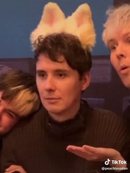 Dan Howell Awkward Moment on Terrible Influences Tour