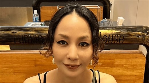 中島美嘉 胸元のタトゥーが見える最新ショットを披露「衣装ステキ」「姫カット似合ってる」 - ABEMAエンタメ - 話題のSNS (ニュース) | 無料動画・見逃し配信を見るなら | ABEMA