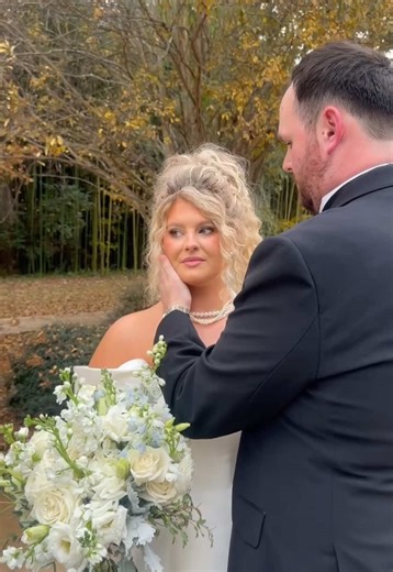 my best friend. 🤍 #weddingday #weddingtok #bride #weddingplanning #swiftie