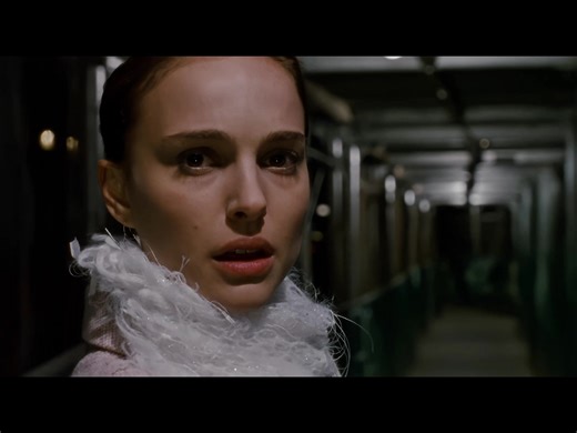 Celebrating Natalie Portman's Beauty in Black Swan