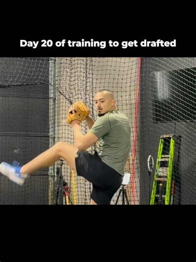 Day 20 of training to get drafted, facing a live hitter. DM me ‘LAB’ if you want our help advancing your pitching career