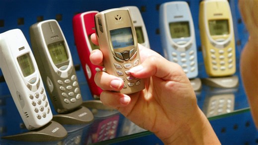 The rise of dumb phones