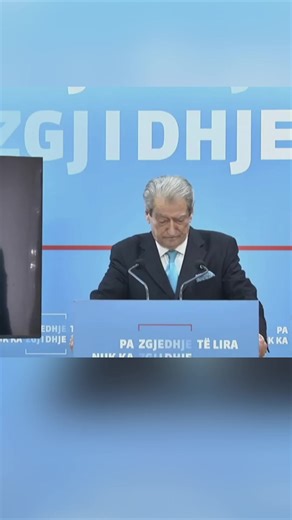 Kreu i PD, Sali Berisha denoncoi se ka qenë kryeministri Edi Rama ai që ka urdhëruar hakerimin e SPAK-ut dhe dosjeve në SPAK. Berisha tha se tek dosja e hakerimit të sistemit të Prokurorisë së Posaçme, “hakeruesi përmend emrin e Ramës si personi që mund të ketë porositur ndërhyrjen”. Berisha publikoi edhe një mesazh, ku sipas tij provohen akuzat e tij ndaj kryeministrit. #SaliBerisha #News24 #balkanweb | Balkan Web