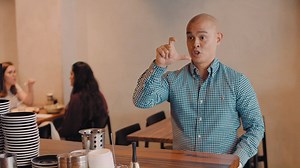 Attention #chocolate lovers! In the final part of our video series - 'How to order coffee in #Auslan' - we show you how to order a hot chocolate (we know it is not really coffee, but it is delicious!) Our Auslan courses start next week! Find a course near you: https://bit.ly/2WtkhAH Thanks to Journeyman cafe for helping to make these videos possible. #Deaf #DeafCulture #DeafCommunity #SignLanuage | Expression Australia