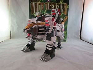 Legacy Tigerzord Review (Mighty Morphin Power Rangers)