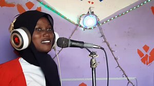 كالي رقم 1: أغنية حماسية من لاكي كوين