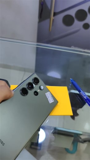 Samsung Galaxy S23 Ultra - 2 Sim - L'écran 6.8" Dynamic Amoled 2X 120Hz - Quad Cam - 12MP Ultrawide - 200MP Primary - 10MP 3x Zoom - 10MP 10x Periscope Zoom - 12MP MP Selfie - Snapdragon 8 G2 4nm - 256/512GB Stockage - 12GB RAM - 5000mAh Batterie - Fast charge 45W & 15W Wireless - Sans accessoires #prix : 129000 Da 256/12GB #prix : 134000 Da 512/12GB Tel : 0661613525 Livraison Disponible سيكون رقم الصفحة مفتوحاً لإستقبال اتصالاتكم ابتداءً من 9 صباحاً | Phone DZ