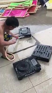 9.8K views · 195 reactions | That's the wrong type of rinse out mate... | Shogun Audio | Facebook