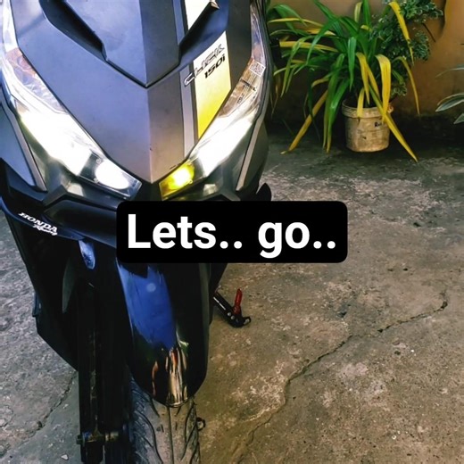 click/vario 150i V1 ( music is not mine credit to owner).. pls. subscribe. thank you..