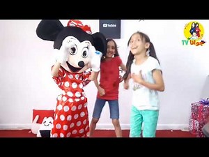 لو خيروك # دقوا ع باب ناس وهربوا🚶🏽حطت ع حواجبها روج💄