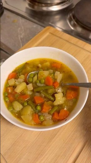 Gemüsesuppe 😋👌🏻🌱 Vegetable soup #cookingvideo