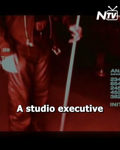 The Iconic Terminator 2 Bar Scene Was Almost Cut—Arnold Said ‘No Way!’ 😱🔥