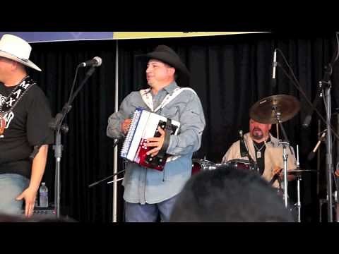 Los Texmaniacs A Mover El Bote at the 2012 Tejano Conjunto Festival