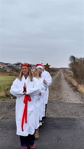 Glad Lucia! Nu rullar nya tåget in i Apelviken 🌟 | Destination Apelviken
