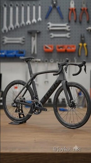Mini Trek Madone Build #shorts #asmr #miniature #trek #bike #cycling #modelkit #satisfying