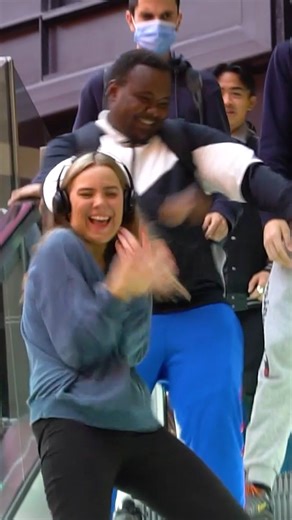 Dancing prank 😂😍 | No One Cares