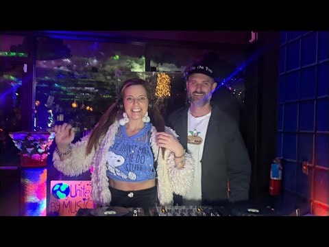 Funky LIVE DJ set, House, Dance, and Remixes - Brady Beats and The Token Girl is live!