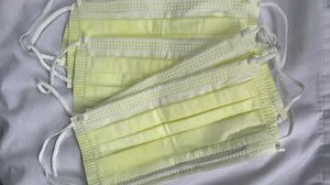 How to make sure your child is wearing masks correctly