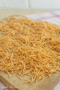 Tăieței de casă cu ou. Rețeta pas cu pas, fără aparat.