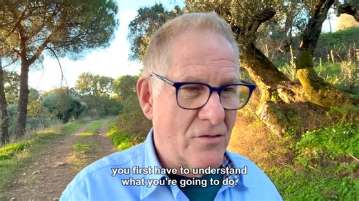Mitch Webber on Instagram: "If your first instinct is “I need a website,” take a breath. Don’t start with a website. When people ask how I’ve built three online income streams in my 60s, they expect me to talk about WordPress themes or page builders. Instead, I talk about people. People go online searching for help with something specific. Back pain. Guest house bookings. Second income. They don’t care what your homepage looks like if your message doesn’t hit the mark. So step one is to articula