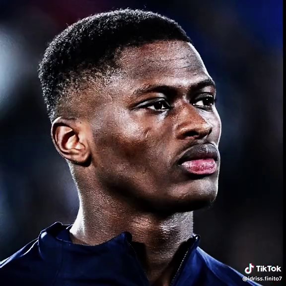 Nuno Mendes vs Lamine Yamal: Champions League Showdown