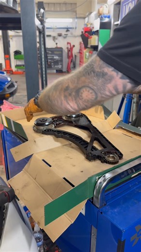 ⛓️ Timing chain replacement in progress. Here’s a quick look at the old timing chain coming out and the new one going in — a critical job that protects your engine and prevents serious damage when done on time 🔧✅Proper timing maintenance matters. #TimingChainReplacement #EngineMaintenance #CarRepairUK #TimingChain #GrimsbyGarage #LSDMotorServices #PreventativeMaintenance | L.S.D motor services