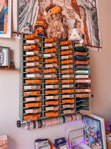 DIY Dot Tray Painting Project: Fun and Functional